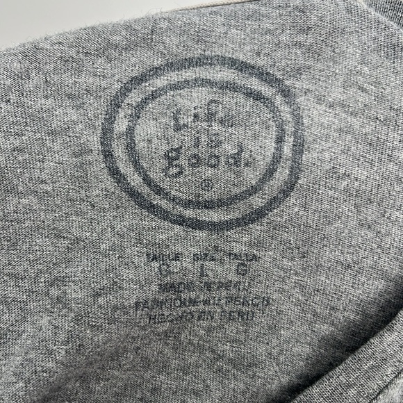Life is Good “Good Catch” Graphic T-Shirt Gray Size L - Picture 7 of 7